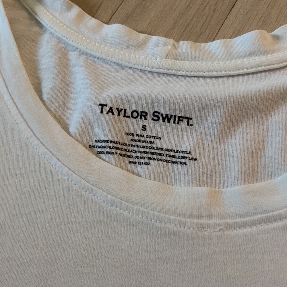 Taylor Swift Reputation t-shirt - Picture 3 of 3